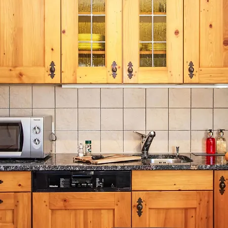 Grands Ducs 101g By Interhome *